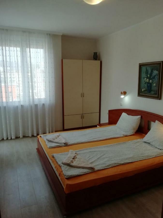 Sunny Fort Apartment Slăntjev Brjag Exteriör bild